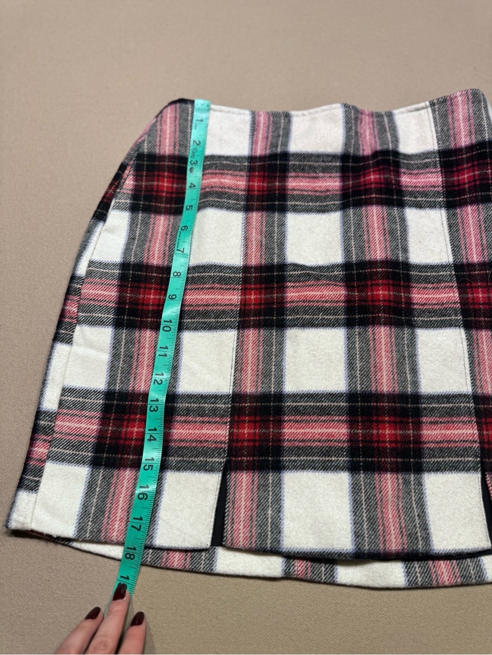 Hollister White Plaid Wool Blend Red and Black Mini Skirt - Picture 6 of 7
